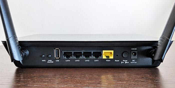 NETGEAR Renewed R6220-100NAR AC1200 Dual Band Smart WiFi Router with External Antennas Gigabit Ethernet 
