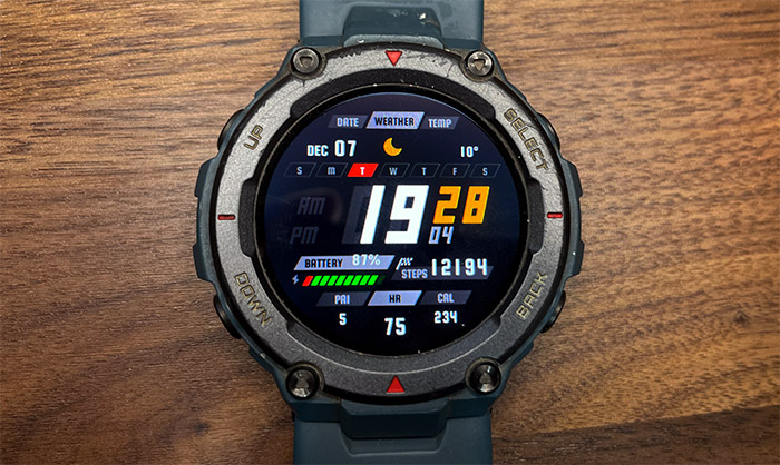 amazfit-t-rex-pro-display