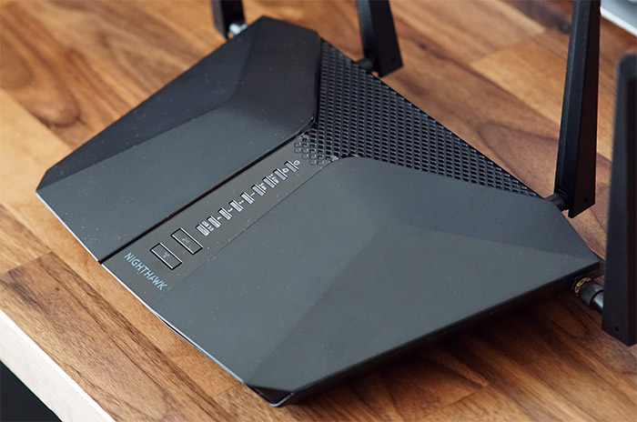 Netgear-Nighthawk-Rax43 전선