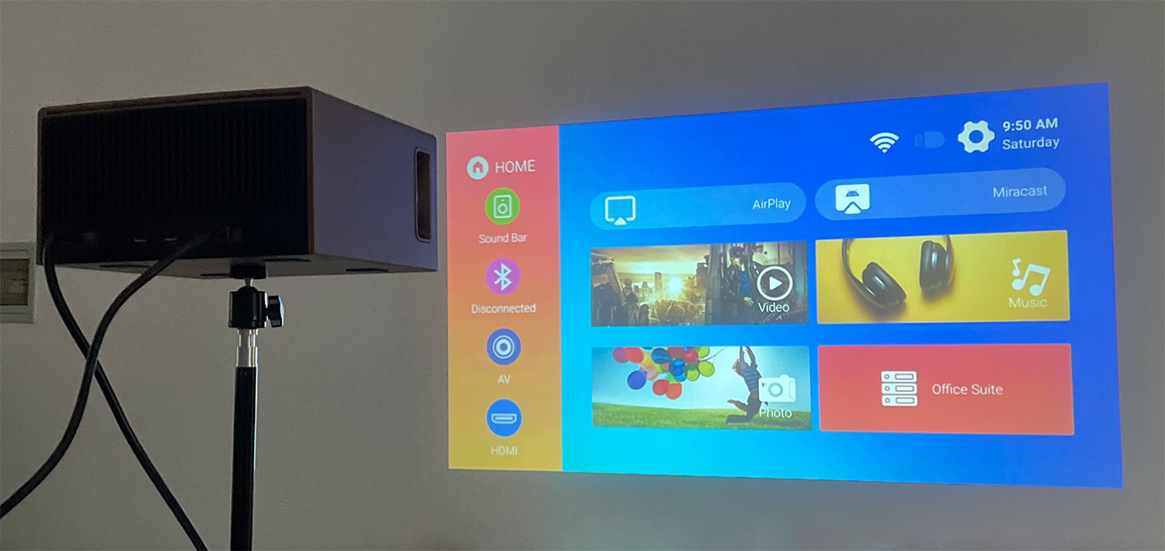 xidu-philbeam-s1-projector-projecting