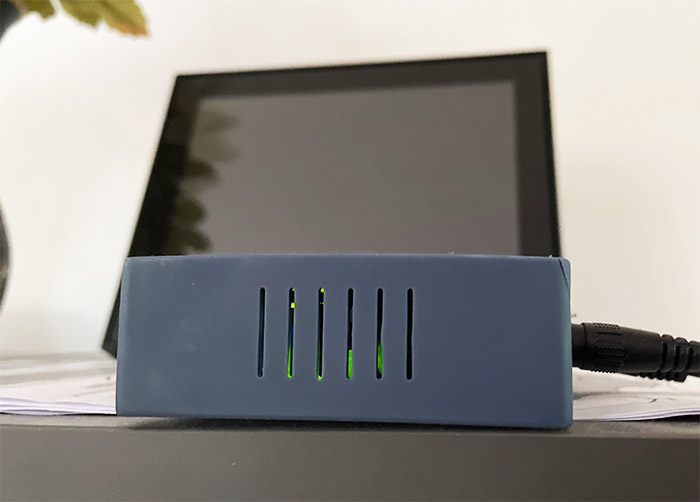 mi-inta-web-activity-monitor-LED