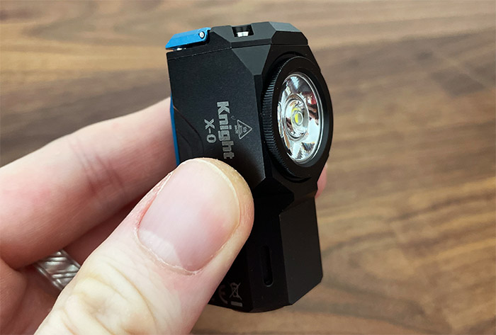 wuben-x0-edc-flashlight-size